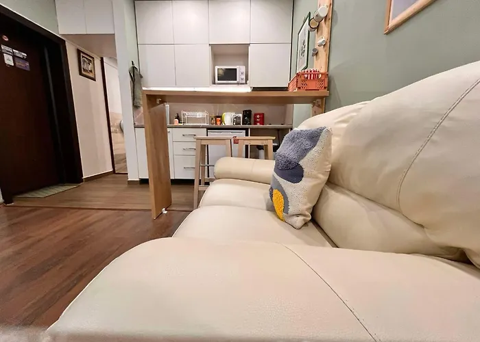 Exceptional Refurnished Studio Top Location