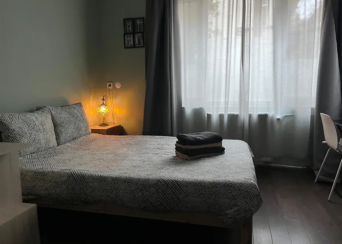 Exceptional Refurnished Studio Top Location