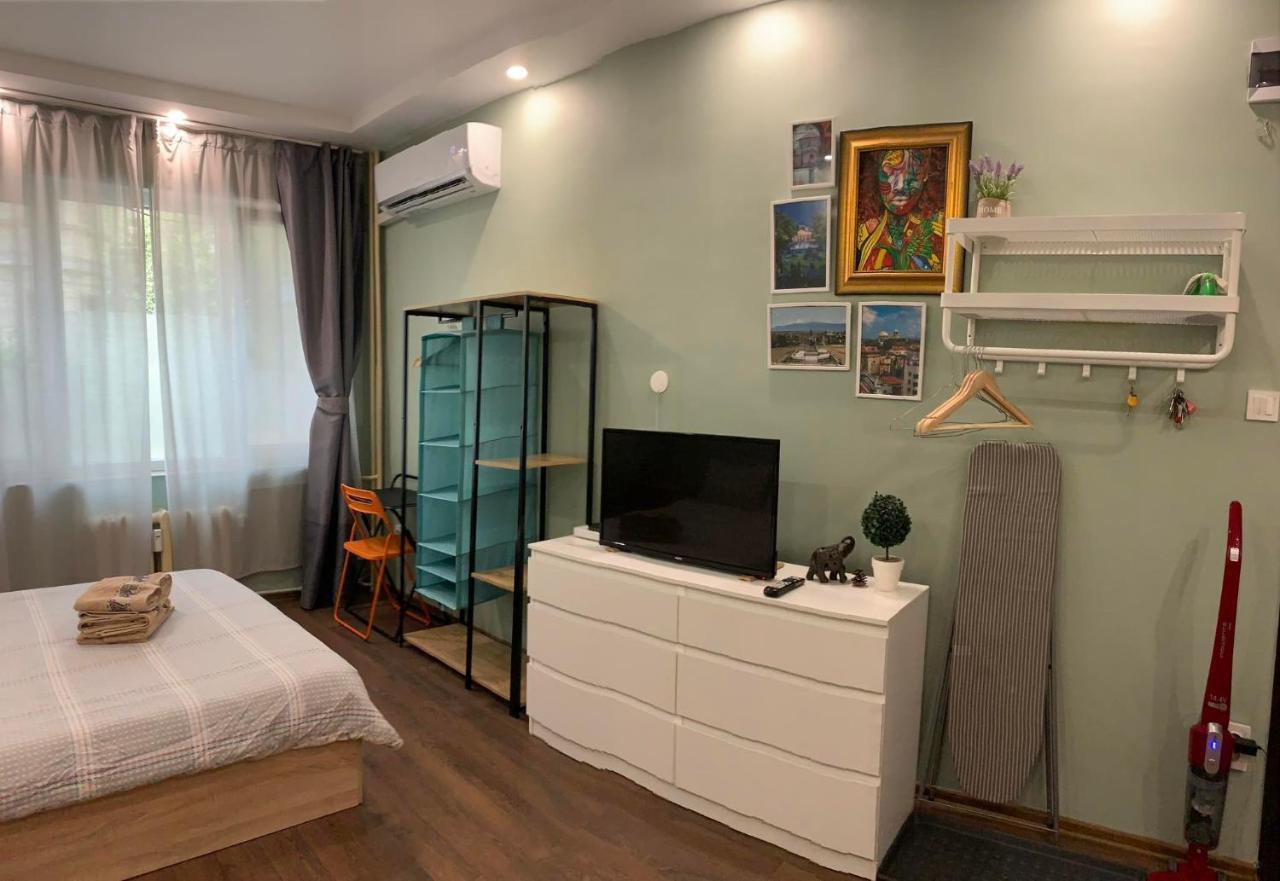 Exceptional Refurnished Location Apartament Sofia